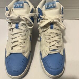 Converse Men's White and Blue Size 10.5